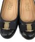 中古・古着 Salvatore Ferragamo (サルヴァトーレ フェラガモ) キルティングヴァラリボン フラットシューズ ブラック サイズ:7M：20000円