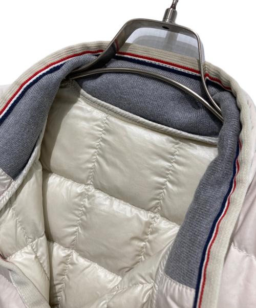 MONCLER（モンクレール）MONCLER (モンクレール) ダウンジャケット ベージュ サイズ:3の古着・服飾アイテム