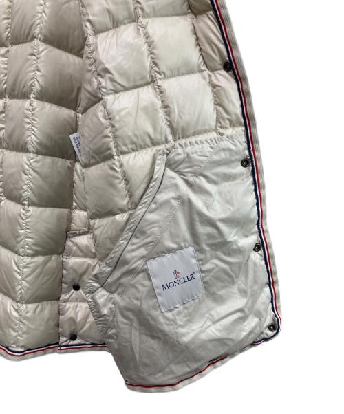 MONCLER（モンクレール）MONCLER (モンクレール) ダウンジャケット ベージュ サイズ:3の古着・服飾アイテム
