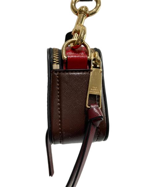 MARC JACOBS（マークジェイコブス）MARC JACOBS (マークジェイコブス) ショルダーバッグ レッド×ベージュの古着・服飾アイテム