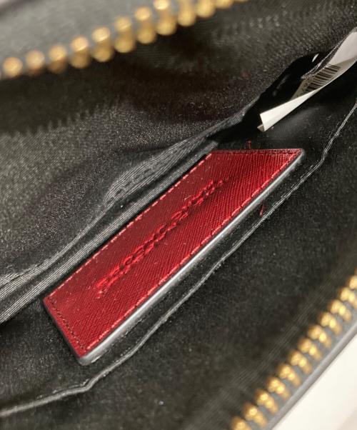 MARC JACOBS（マークジェイコブス）MARC JACOBS (マークジェイコブス) ショルダーバッグ レッド×ベージュの古着・服飾アイテム