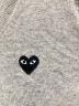 中古・古着 PLAY COMME des GARCONS (プレイコムデギャルソン) ハートワッペンVネックニット グレー サイズ:L：10000円