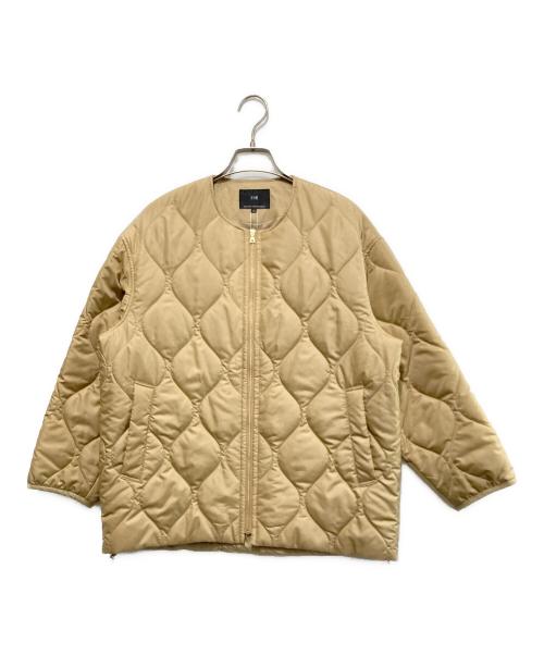 23区（ニジュウサンク）23区 (ニジュウサンク) 中綿キルティング ショート ブルゾン ベージュ サイズ:32 未使用品の古着・服飾アイテム