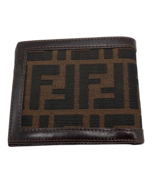 FENDI（フェンディ）FENDI (フェンディ) ズッカ2つ折り財布 ブラウンの古着・服飾アイテム