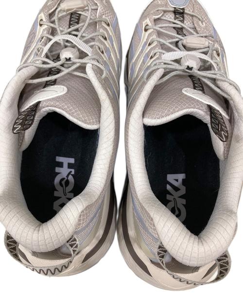 HOKAONEONE（ホカオネオネ）HOKAONEONE (ホカオネオネ) Mafate Three 2 Wordmark ベージュ サイズ:28の古着・服飾アイテム