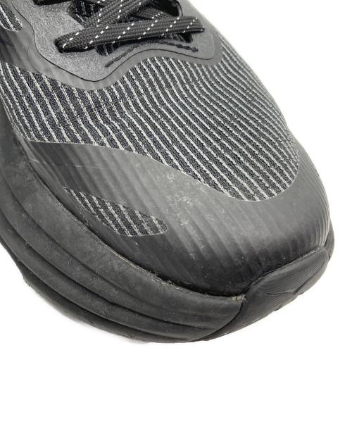HOKAONEONE（ホカオネオネ）HOKAONEONE (ホカオネオネ) Bondi 8 Ts Caged ブラック サイズ:28の古着・服飾アイテム