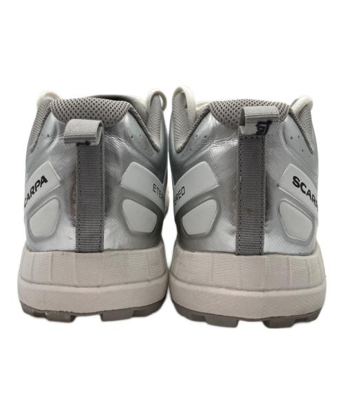 HERNO（ヘルノ）HERNO (ヘルノ) SCARPA (スカルパ) SH002UL SHOE 1000 グレー サイズ:27.9の古着・服飾アイテム