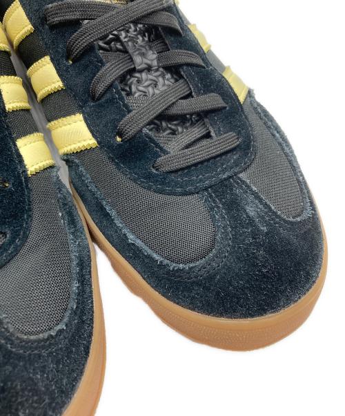 adidas（アディダス）adidas (アディダス) GAZELLE INDOOR lze50 コアブラック×オールモストイエロー×ガム ブラック サイズ:26cmの古着・服飾アイテム