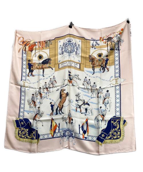 HERMES（エルメス）HERMES (エルメス) シルクスカーフ 王立アンダルシア馬術学校 ピンク×ホワイトの古着・服飾アイテム