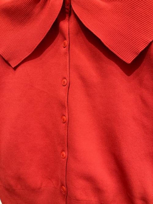 Re.Verofonna（ヴェロフォンナ）Re.Verofonna (ヴェロフォンナ) 襟付きニットジャケット レッド サイズ:38の古着・服飾アイテム