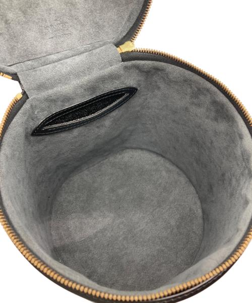 LOUIS VUITTON（ルイ ヴィトン）LOUIS VUITTON (ルイ ヴィトン) カンヌ エピ レザー バニティバッグ ブラックの古着・服飾アイテム