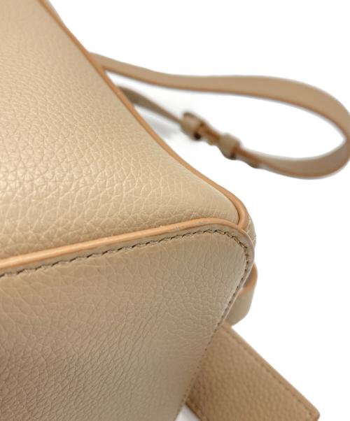 LOEWE（ロエベ）LOEWE (ロエベ) ショルダーバッグ ベージュの古着・服飾アイテム
