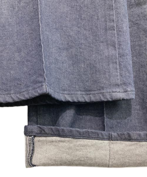 YANUK（ヤヌーク）YANUK (ヤヌーク) ピンタックフレアデニムパンツ ネイビー サイズ:Sの古着・服飾アイテム