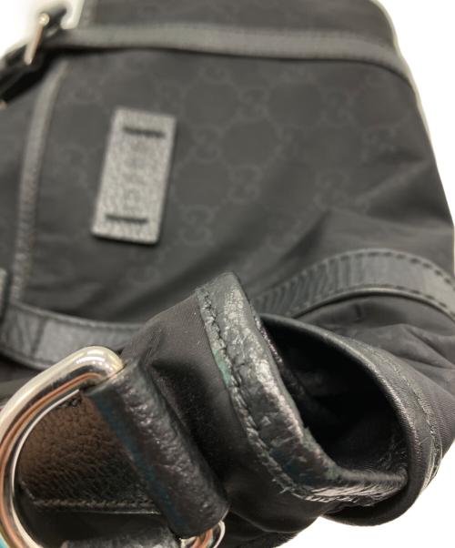 GUCCI（グッチ）GUCCI (グッチ) メッセンジャーバッグクロスバッグ/GGパターン/ナイロンショルダーバッグ ブラックの古着・服飾アイテム
