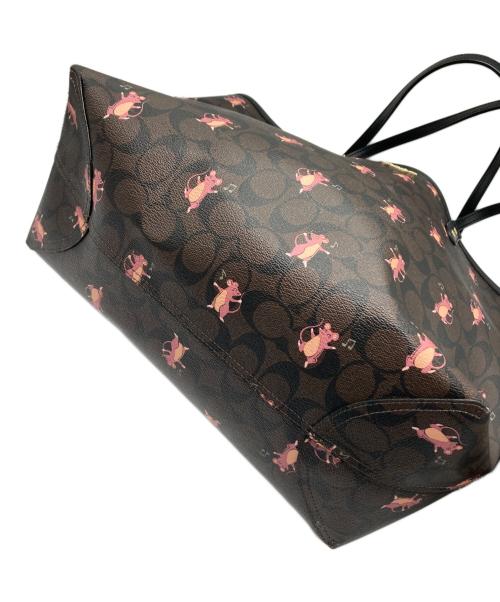 COACH（コーチ）COACH (コーチ) パーティ マウス プリント シティー リバーシブル トートバッグ ブラウンの古着・服飾アイテム