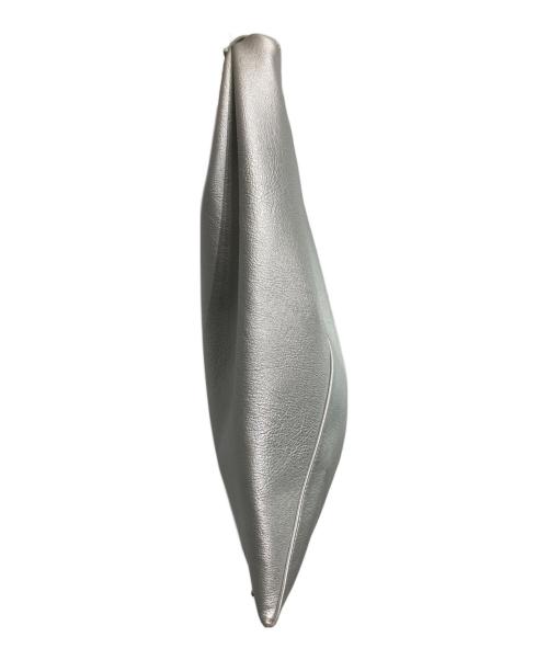 MM6 Maison Margiela（エムエムシックスメゾンマルジェラ）MM6 Maison Margiela (エムエムシックスメゾンマルジェラ) 26SS ジャパニーズスモールバッグ シルバーの古着・服飾アイテム