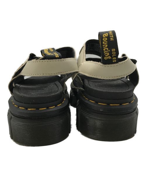 Dr.Martens（ドクターマーチン）Dr.Martens (ドクターマーチン) サンダル ベージュ サイズ:UK5の古着・服飾アイテム