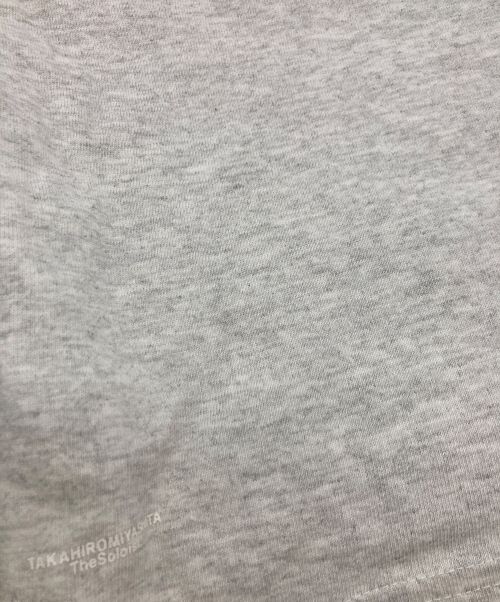 TAKAHIROMIYASHITA TheSoloIst.（タカヒロミヤシタ ザソロイスト）TAKAHIROMIYASHITA TheSoloIst. suicoke MARK GONZALES (マーク・ゴンザレス) 22SS SKATEBOARD HERO JAY ADAMSロングスリーブカットソー グレー サイズ:Ｍの古着・服飾アイテム