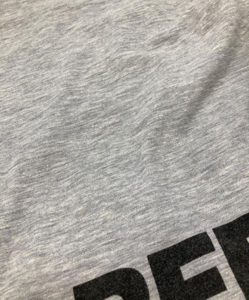 DSQUARED2（ディースクエアード）DSQUARED2 (ディースクエアード) Tシャツ/ディースクエアード/S74GD0672 グレー サイズ:Sの古着・服飾アイテム