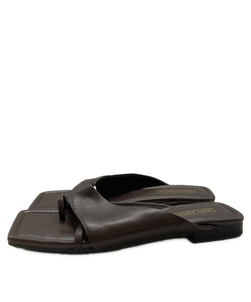 GEMMA LINN（ジェマ リン）GEMMA LINN (ジェマ リン) アシンメトリートングサンダル/ジェマ リン ブラウン サイズ:38の古着・服飾アイテム