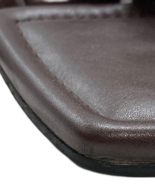 GEMMA LINN（ジェマ リン）GEMMA LINN (ジェマ リン) アシンメトリートングサンダル/ジェマ リン ブラウン サイズ:38の古着・服飾アイテム