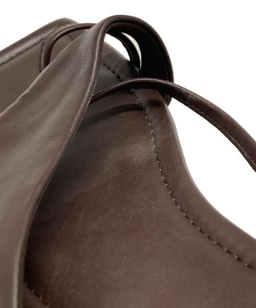 GEMMA LINN（ジェマ リン）GEMMA LINN (ジェマ リン) アシンメトリートングサンダル/ジェマ リン ブラウン サイズ:38の古着・服飾アイテム