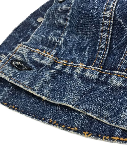 LEVI'S（リーバイス）LEVI'S (リーバイス) 4thデニムジャケット　リーバイス　 ボタン裏524 BIGE 不均等V インディゴ サイズ:表記なしの古着・服飾アイテム
