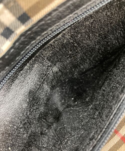 Burberry's（バーバリーズ）Burberry's (バーバリーズ) 裏地ノヴァチェックショルダーバッグ　バーバリーズ ブラックの古着・服飾アイテム