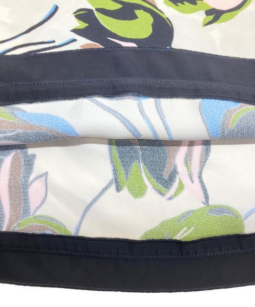 MARNI（マルニ）MARNI (マルニ) チューリッププリント Aライン スカート　GOMA0042QOUTTV844　21AW　マル二 ベージュ サイズ:38の古着・服飾アイテム