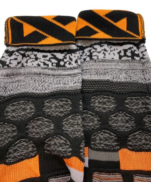 MCQ（マックキュー）MCQ (マックキュー) パターンニット セーター グレー×オレンジ サイズ:表記なしの古着・服飾アイテム