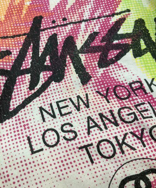 stussy（ステューシー）stussy (ステューシー) プリントTシャツ/ステューシー ホワイト サイズ:XLの古着・服飾アイテム