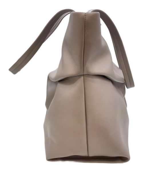 Chloe（クロエ）Chloe (クロエ) Judy East West Tote bag　D16LZW グレーの古着・服飾アイテム