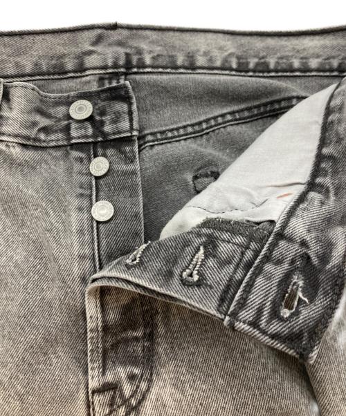 LEVI'S（リーバイス）LEVI'S (リーバイス) デニムパンツ/リーバイス/00501-3530 グレー サイズ:31/32の古着・服飾アイテム