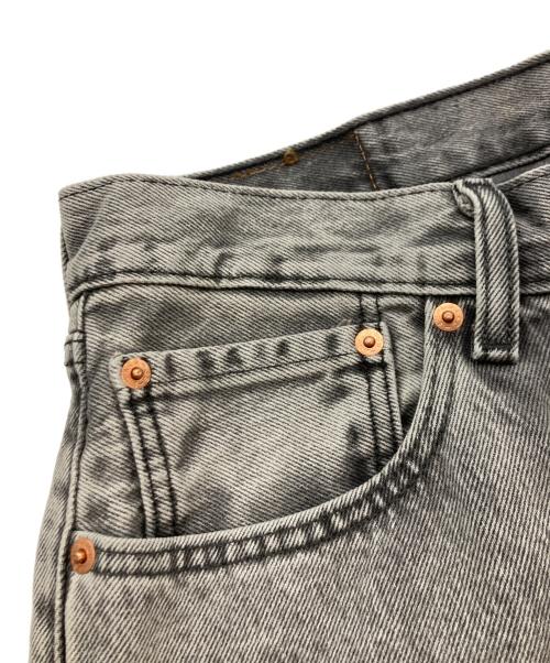 LEVI'S（リーバイス）LEVI'S (リーバイス) デニムパンツ/リーバイス/00501-3530 グレー サイズ:31/32の古着・服飾アイテム