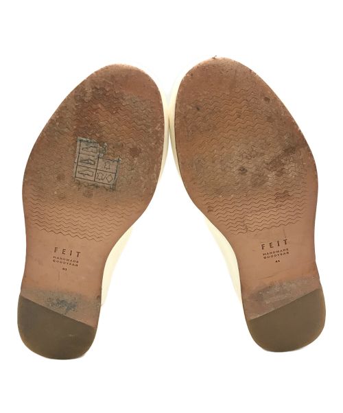 FEIT（フェイト（ファイト））FEIT (フェイト（ファイト）) HAND SEWN SLIPPER アイボリー サイズ:EUR41の古着・服飾アイテム