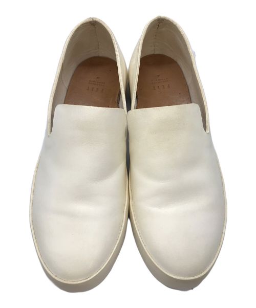 FEIT（フェイト（ファイト））FEIT (フェイト（ファイト）) HAND SEWN SLIPPER アイボリー サイズ:EUR41の古着・服飾アイテム
