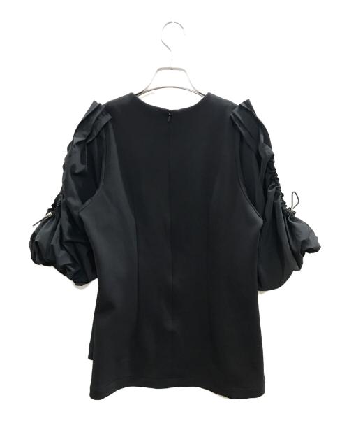 UN3D.（アンスリード）UN3D. (アンスリード) オープンギャザースリーブトップ/アンスリード/522310405501 ブラック サイズ:36の古着・服飾アイテム