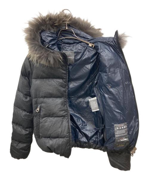DUVETICA（デュベティカ）DUVETICA (デュベティカ) ファー付ダウンジャケット　デュベティカ　D 030 07 U ブラック サイズ:40の古着・服飾アイテム