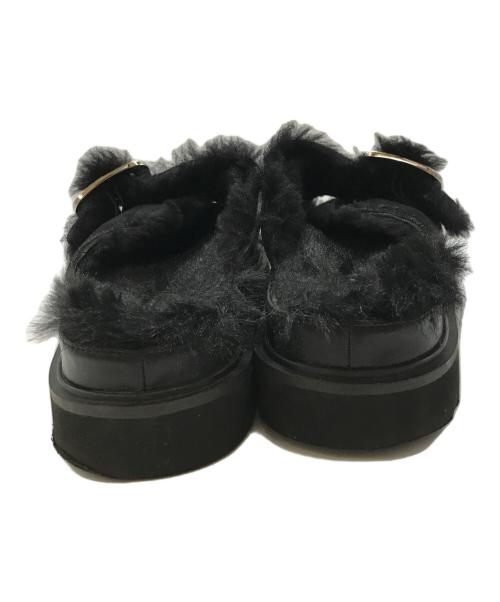 MOHI（モヒ）MOHI (モヒ) ビッグバックルサンダル　MOHI　1902466 ブラック サイズ:39の古着・服飾アイテム