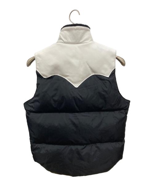 GOD SELECTION XXX（ゴッドセレクショントリプルエックス）GOD SELECTION XXX RockyMountainFeatherBed ヨーク切替ダウンベスト　ゴッドセレクショントリプルエックス　ロッキーマウンテンフェザーベッド　　290-192-16 ブラック×ホワイト サイズ:38の古着・服飾アイテム