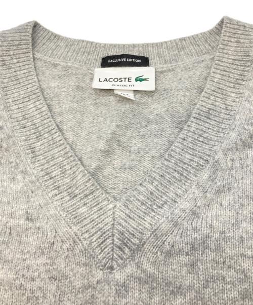 LACOSTE（ラコステ）LACOSTE (ラコステ) Vネックニット/BEAUTY&YOUTH別注/ラコステ/AH008J グレー サイズ:Mの古着・服飾アイテム