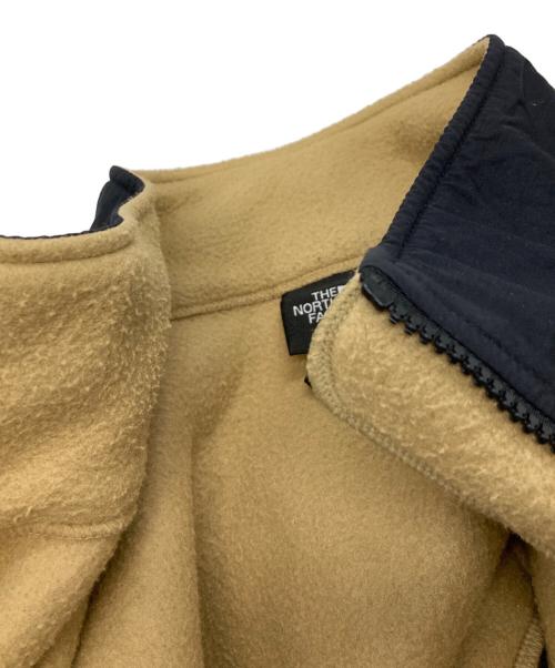 THE NORTH FACE（ザ ノース フェイス）THE NORTH FACE (ザ ノース フェイス) DenaliJacket/ザ ノース フェイス/NA72051 ベージュ×ブラック サイズ:XLの古着・服飾アイテム