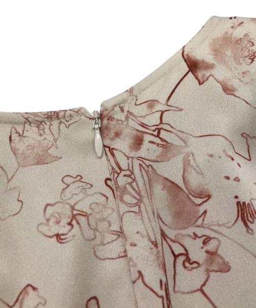 FRAY ID（フレイ アイディー）FRAY ID (フレイ アイディー) ウエストシャーリングフラワープリントワンピ/フレイ アイディー/FWFO235019 ホワイト×ピンク サイズ:00の古着・服飾アイテム