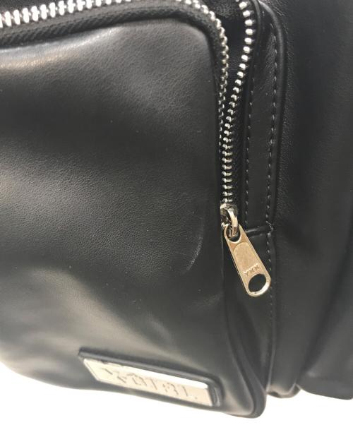 X-GIRL（エックスガール）X-GIRL (エックスガール) FAUX LEATHER MESSENGER BAG ブラックの古着・服飾アイテム