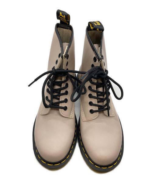 Dr.Martens（ドクターマーチン）Dr.Martens (ドクターマーチン) 1460 8ホールブーツ/ドクターマーチン ベージュ サイズ:25cm(UK6)の古着・服飾アイテム