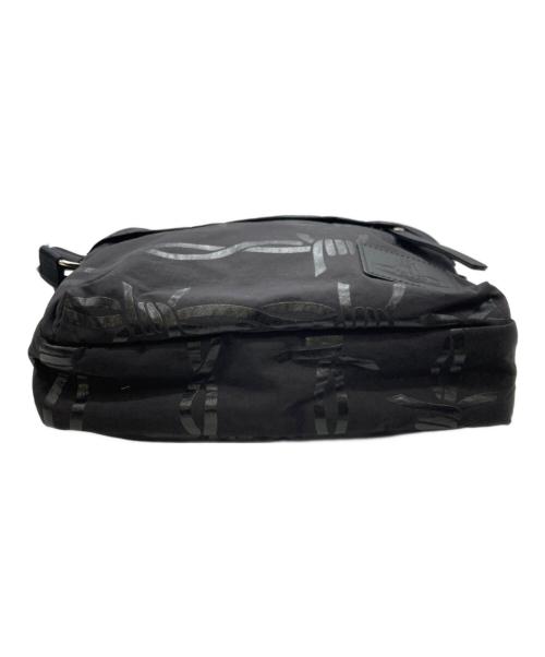 Vivienne Westwood（ヴィヴィアンウエストウッド）Vivienne Westwood (ヴィヴィアンウエストウッド) BARBED WIRE ショルダーバッグ/ヴィヴィアンウエストウッド ブラックの古着・服飾アイテム
