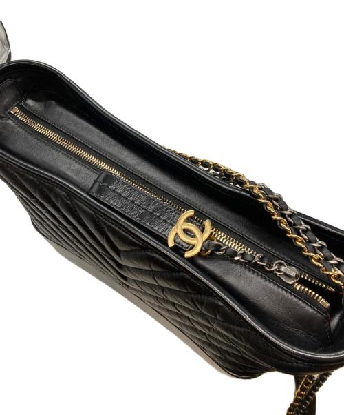 CHANEL（シャネル）CHANEL (シャネル) ガブリエル ホーボー ラージ ゴールド/シャネル/A93824/29094579 ブラックの古着・服飾アイテム
