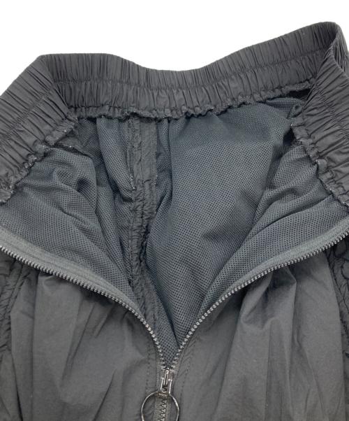 emmi atelier（エミアトリエ）emmi atelier (エミアトリエ) ボリュームドロストジップアップスカート/エミアトリエ/13WFS241034 ブラックの古着・服飾アイテム