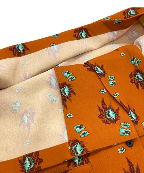 MAISON SPECIAL（メゾンスペシャル）MAISON SPECIAL (メゾンスペシャル) ハンドドローイングフラワープリントシャツ/メゾンスペシャル/11211311244 オレンジ サイズ:02の古着・服飾アイテム