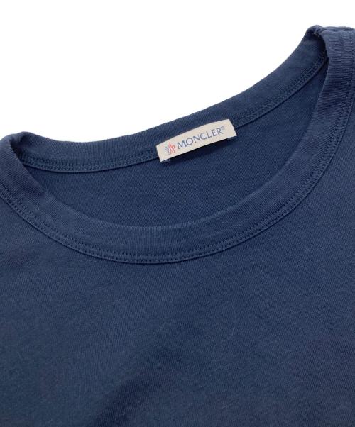 MONCLER（モンクレール）MONCLER (モンクレール) フロントロゴ・ワッペンTシャツ/モンクレール/G20918C00022 8390T ネイビー サイズ:Mの古着・服飾アイテム